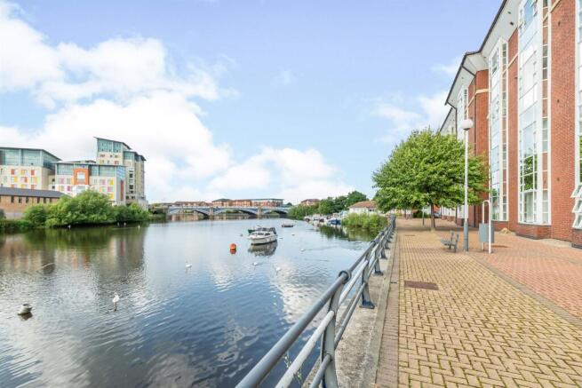 1 bed Flat for sale Image 9