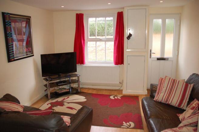 NEW LOUNGE