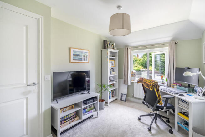 4 bed Detached for sale Image 10