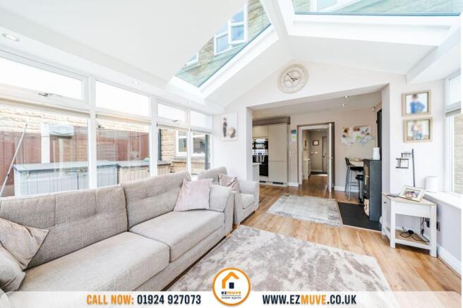 4 bed Detached for sale Image 12