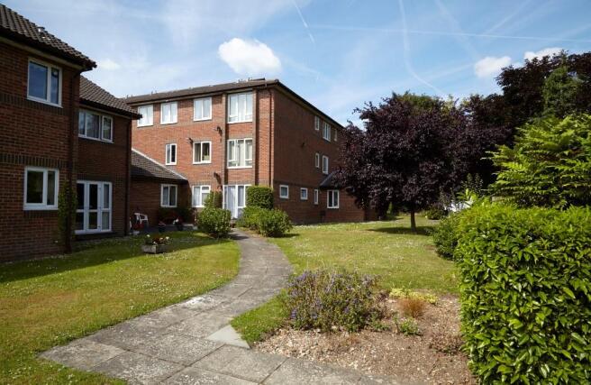 Manor Farm Court