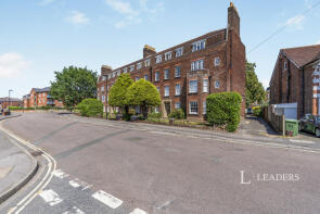 Flat 11, 37 Henstead Court, Devonshire Road, Southampton SO15 2GJ