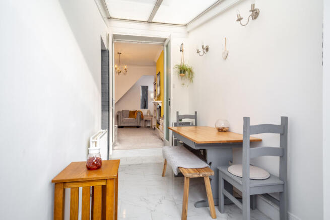 Dining/Sun Room