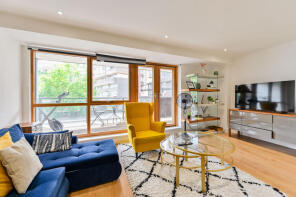 Flat 6, 18 Melbway House, Meadow Row, London SE1 6BF