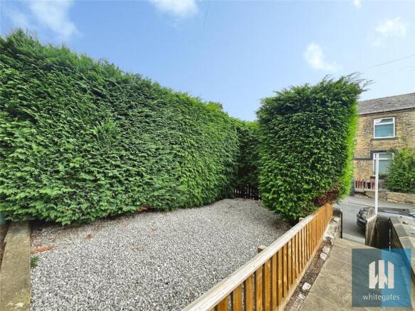 3 bed Terraced for sale Image 11