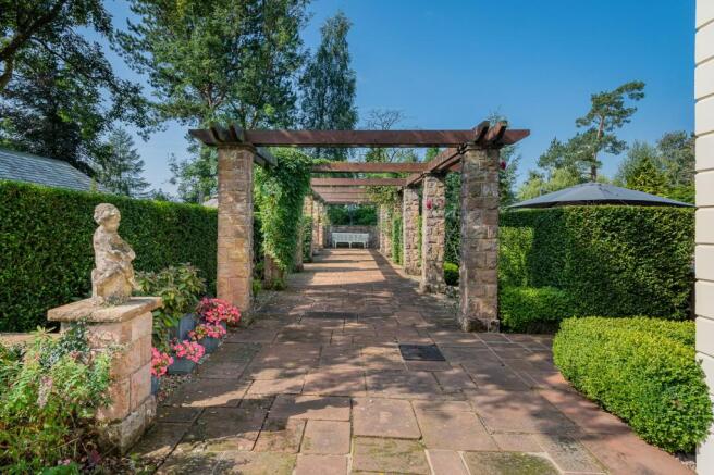 Garden, The Burrells