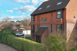 27, Veryan, Woking GU21 3LL