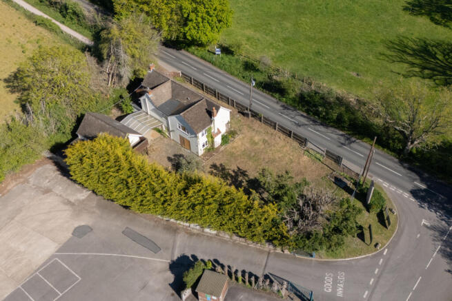 166 Hyde End Road, Reading RG2 9ER