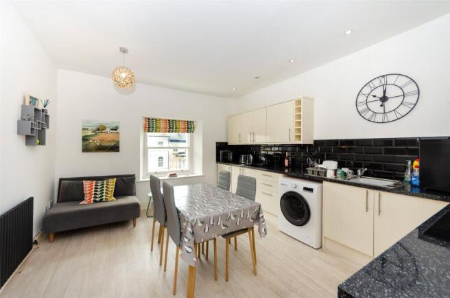 Mostyn Street, Llandudno, Conwy, LL30 photo 4
