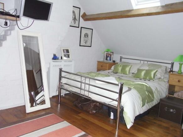 Photo 10