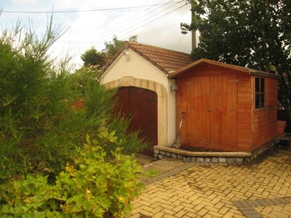 Garage & Shed