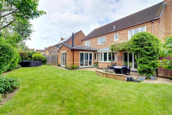 28. Garden 1