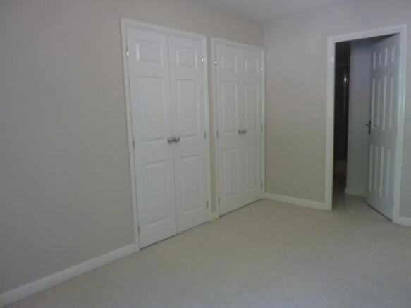BEDROOM 1 (2)