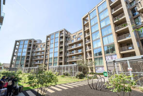 Flat 25, 4 Croxley Court, Garnet Place, West Drayton UB7 7GF