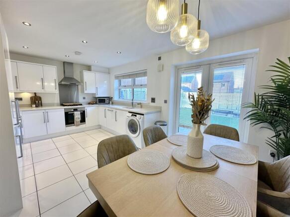 Luke Miller & Associatesv