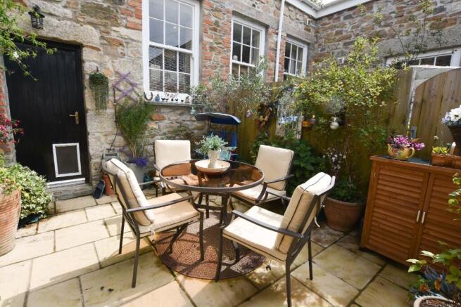 Courtyard Garden