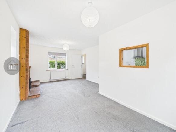 Sitting/Dining Room
