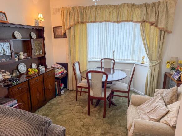 3 bed Semi-Detached for sale Image 4
