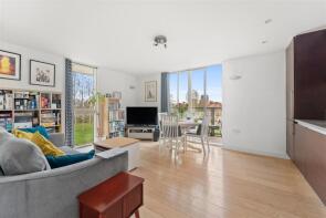 Flat 12, Fyfe House, Chadwell Lane, Hornsey, London N8 7RZ
