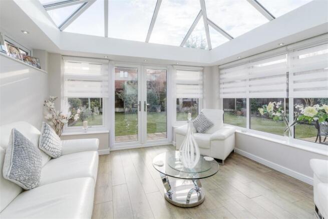 3 River Drive  Atherstone