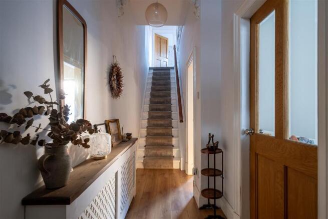 23 Balmoral Terr-9.jpg