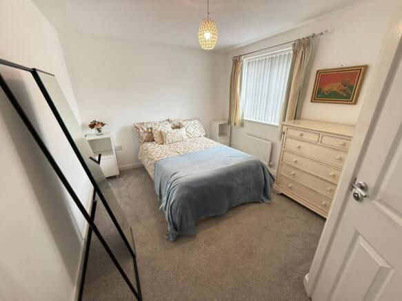 3 bed Semi-Detached for sale Image 5