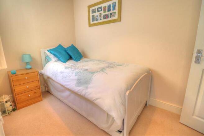 Guest bedroom