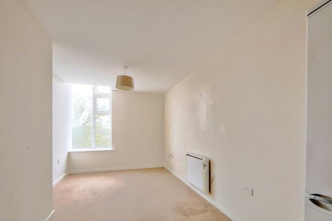 1 bed Flat for sale Image 6