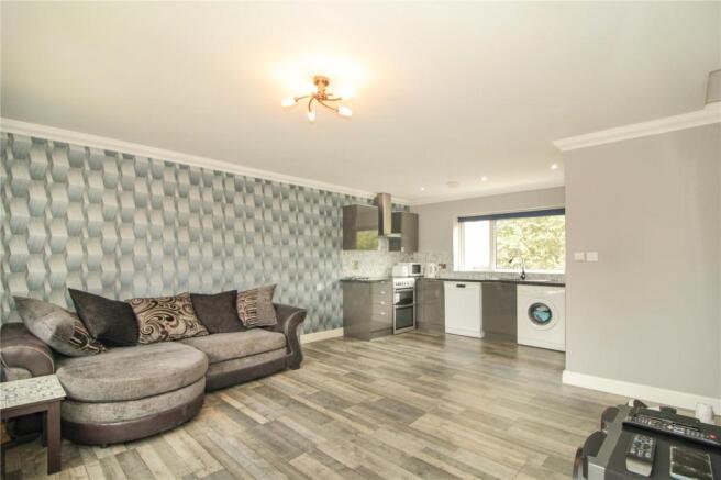 Lounge/Kitchen