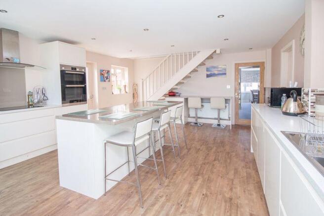 Kitchen-Breakfast Room