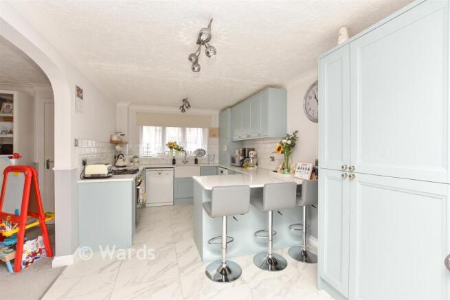 Kitchen/ Dining Area