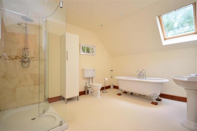 Bath/Shower Room