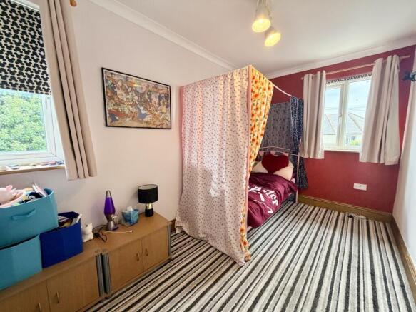 2 bed Semi-Detached for sale Image 7