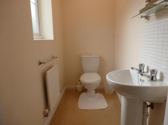 Cloakroom/wc