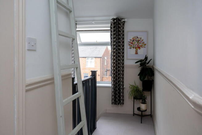 3 bed Semi-Detached for sale Image 11