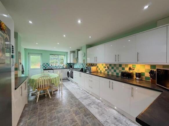 Kitchen / Diner