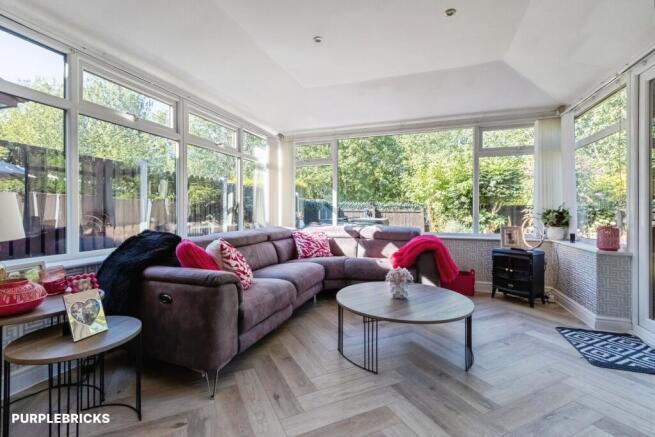 4 bed Detached for sale Image 12