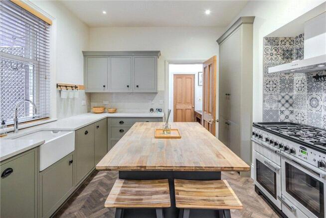 2 bed Apartment for sale Image 7