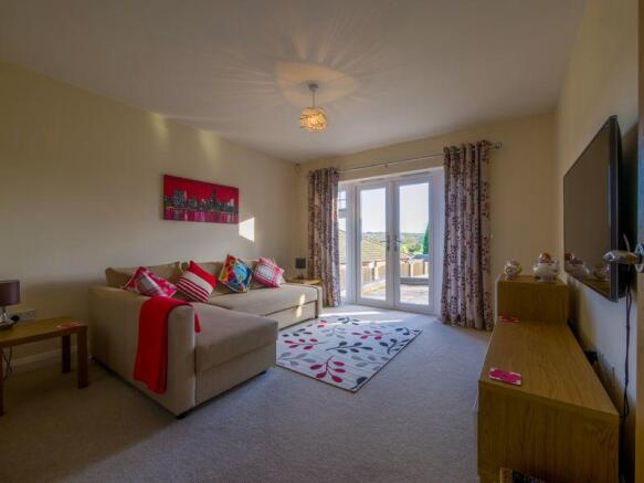 Sitting Room/Bedroom 4