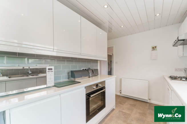 3 bed Semi-Detached for sale Image 12
