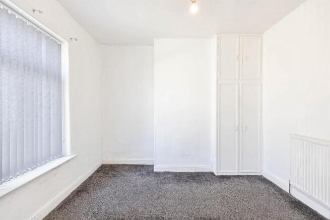 2 bed Terraced for sale Image 10