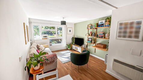 Chislet Close, Beckenham, BR3 1UB