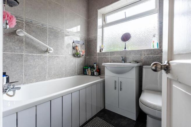 3 bed Semi-Detached for sale Image 10
