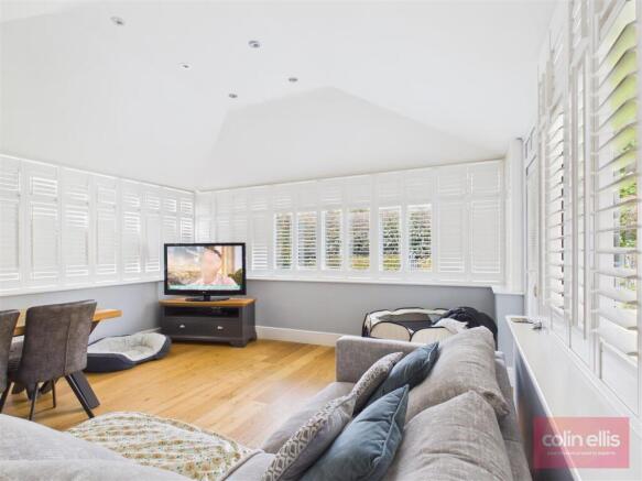 3 bed Detached Bungalow for sale Image 8