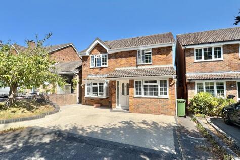 James Grieve Avenue, Locks Heath