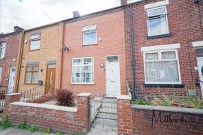 30, Hodge Road, Manchester M28 3AU