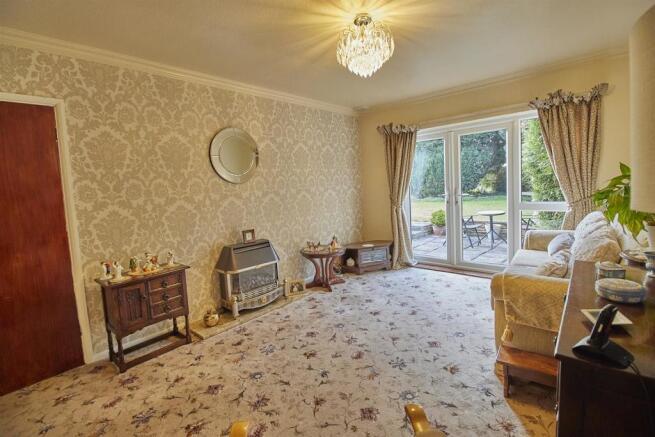 Rear lounge