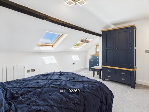 2 bed Apartment to rent Image 9