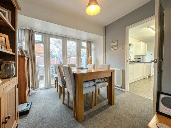 257 Westfaling Street - Dining room