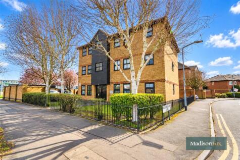 Manford Way, Chigwell, IG7